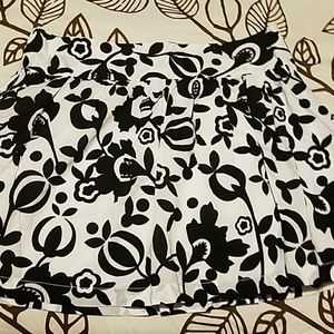 Loft black and white size 14 mini skirt